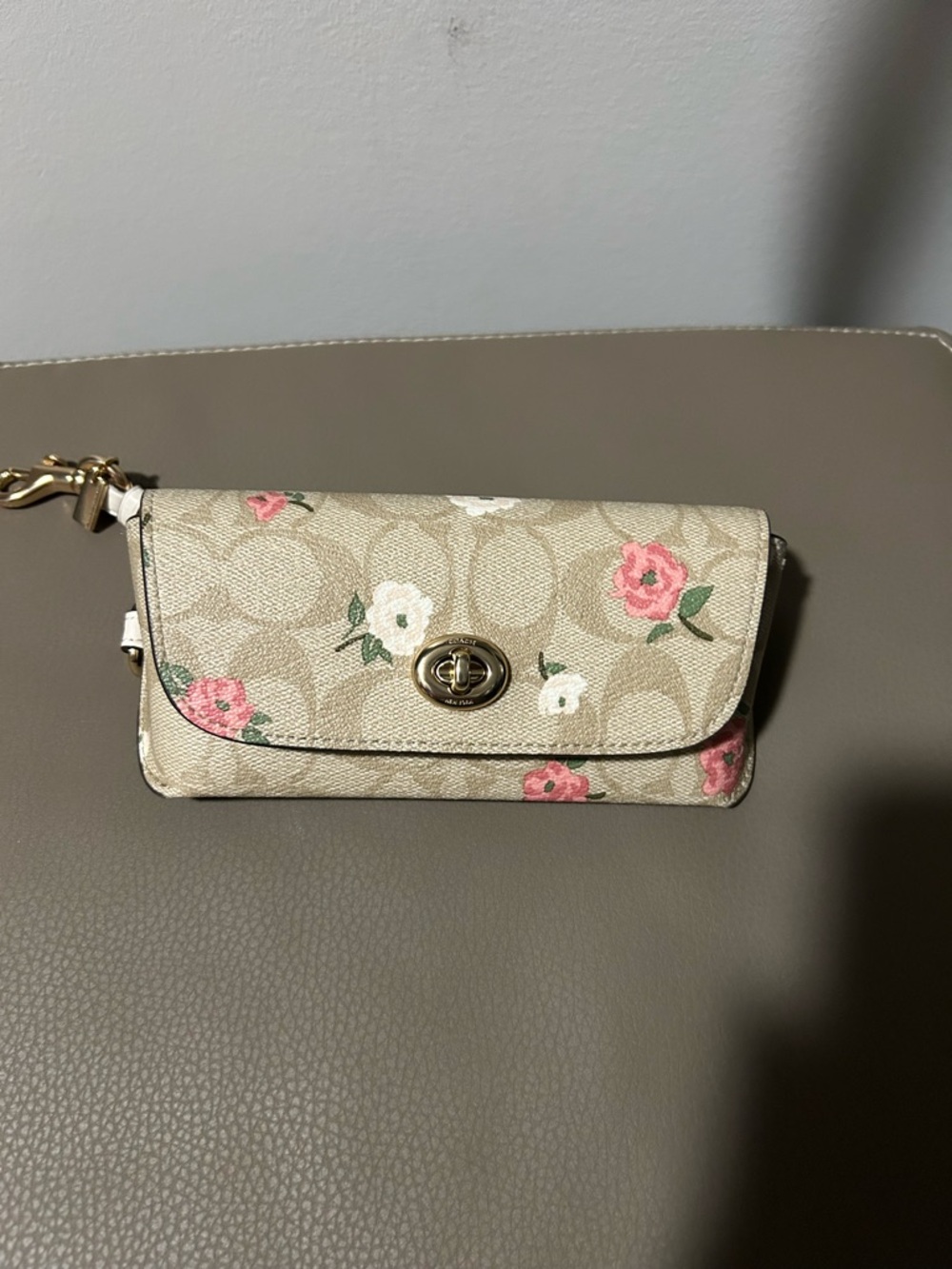 Coach Beige Signature Floral Turnlock eye glass case with Pink & White Flowers